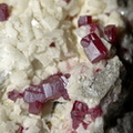 Cinabre (sulfure de mercure) sur dolomite (Chine) 